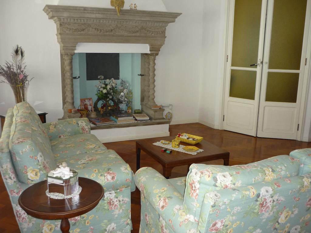 Il Giardino Segreto Bed & Breakfast อิโมลา ภายนอก รูปภาพ